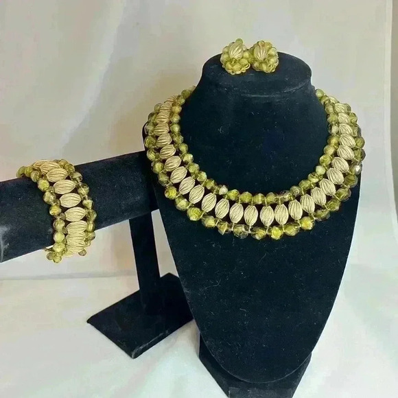 Vintage …Eugene …Olivine Glass  …necklace, earrings, bracelet Parure - Picture 1 of 16